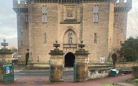 1 Morpeth Court